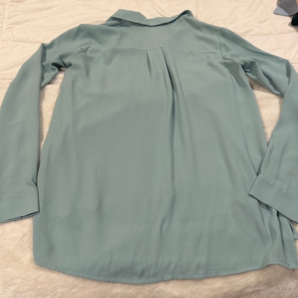 Women's Light Green Button-Up Blouse - Picture 4 of 4